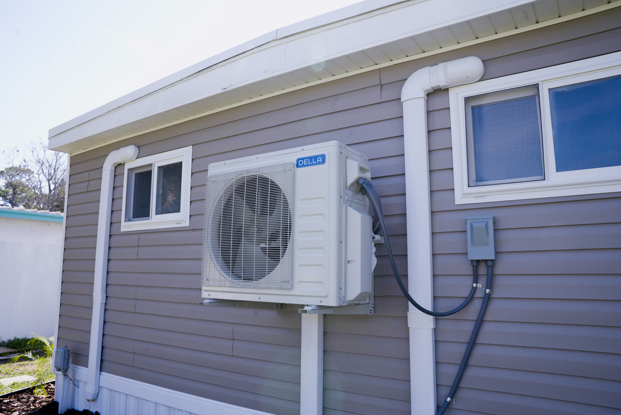 della ac unit